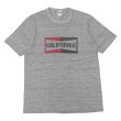 画像1: BARNS OUTFITTERS (バーンズアウトフィッターズ) "STANDARD" TSURI-AMI Crew Print T-Shirt (吊り編みクループリントTシャツ)"CALIFORNIA" / Grey (グレー) (1)