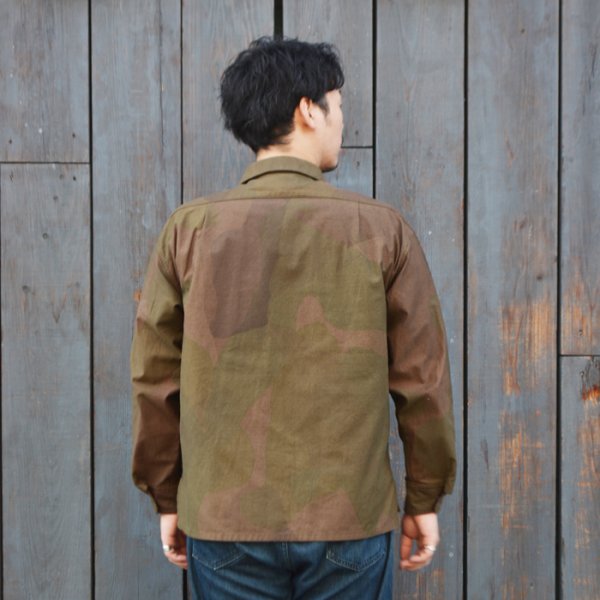 画像11: Nigel Cabourn（ナイジェル・ケーボン）PARATROOPER SHIRT（パラトルーパーシャツ）"PIGMENT" / Charcoal（チャコール） (11)