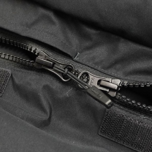 画像12: Marmot（マーモット）Manmmoth Down Parka（マンモスダウンパーカー）"WINDSTOPPER BY GORE-TEX LABS" / Black（ブラック） (12)