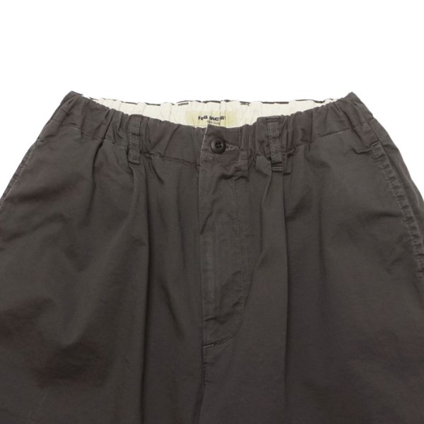 画像4: F.O.B FACTORY（エフオービーファクトリー）ST TWILL EASY PANTS（STツイルイージーパンツ）/ CHARCOAL（チャコール）【裾上げ無料】 (4)