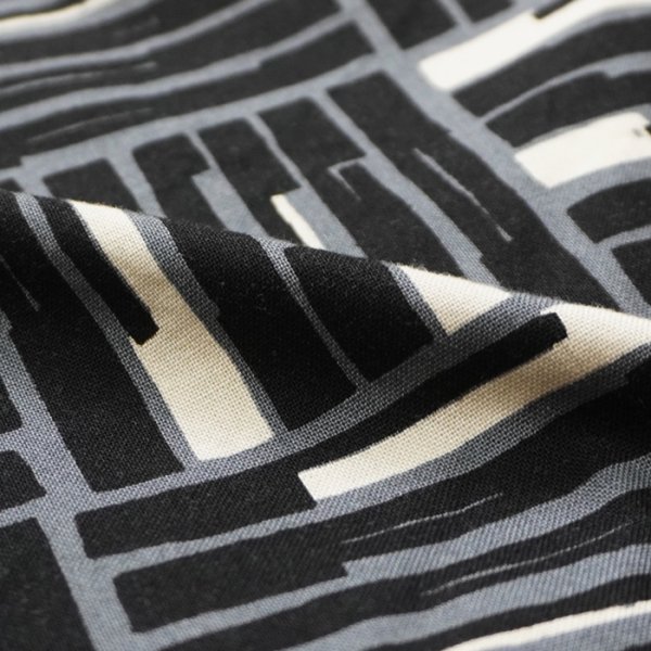 画像7: ENGINEERED GARMENTS（エンジニアードガーメンツ）Cagoule Shirt （カグールシャツ）"Cotton Tile Print Canvas" / Black（ブラック） (7)