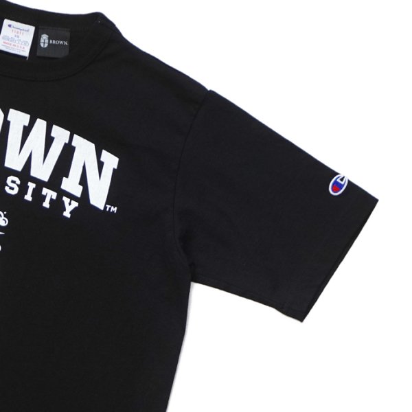 画像4: Champion（チャンピオン）T1011 US Print T-Shirt・Made in USA（ティーテンイレブンUSプリントTシャツ）"BROWN Univ" / Black（ブラック） (4)