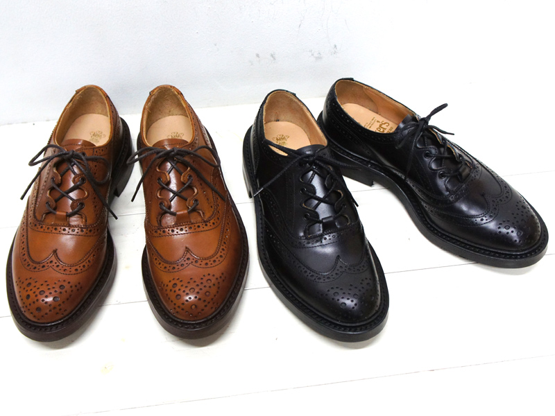 Tricker's（トリッカーズ）ギリーブローグシューズ（ダイナイトソール