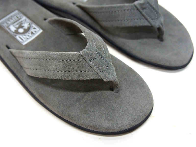 ISLAND SLIPPER（アイランドスリッパ）PB203 レザートングサンダル/Charcoal Suede（チャコールグレースエード） -  タイガース・ブラザース本店オンラインショップ