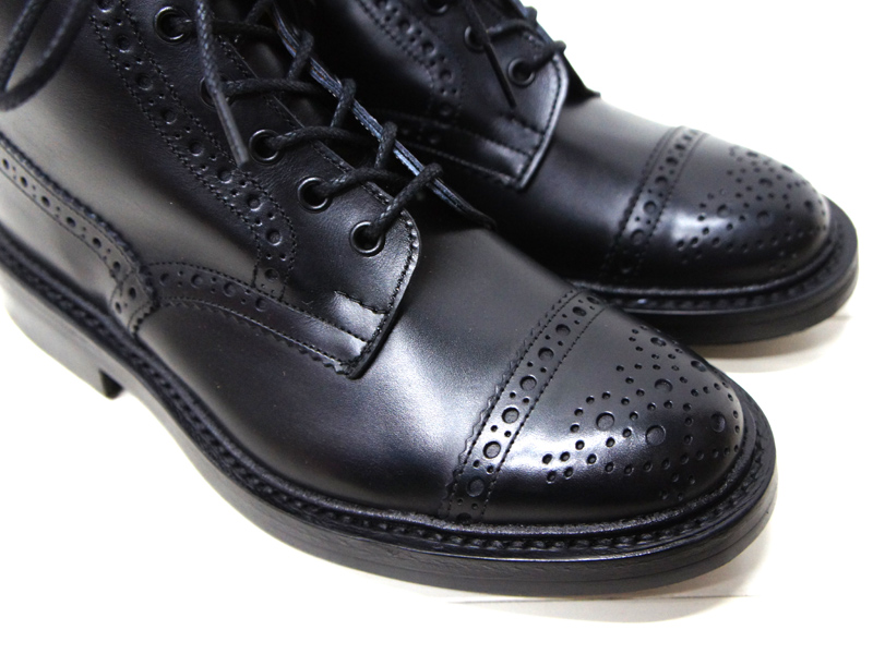 Tricker's(トリッカーズ)キャップトゥ ブローグブーツ(ダイナイト