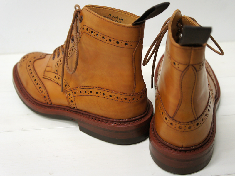 Tricker's（トリッカーズ）カントリー ブローグブーツ（ダイナイト