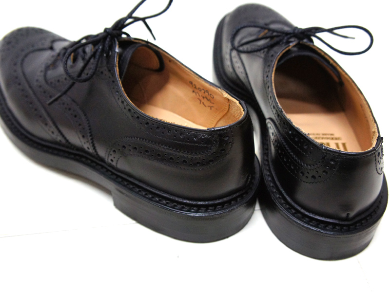 Tricker's(トリッカーズ)ギリーブローグシューズ(ダイナイトソール