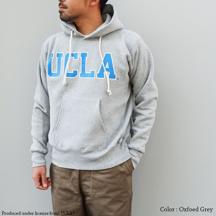 チャンピオン　パーカー　USA  UCLA  サイズＬ