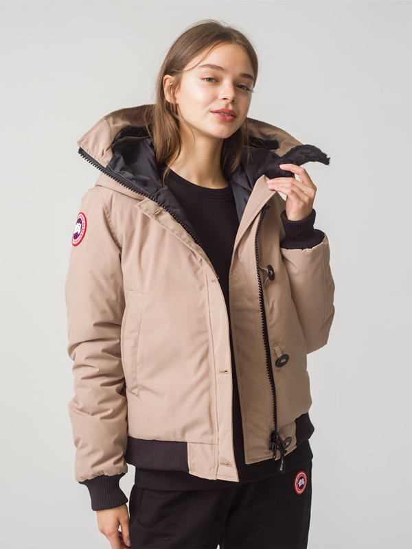 CANADA GOOSE（カナダグース）LABRADOR BOMBER（ラブラドールボンバー ...