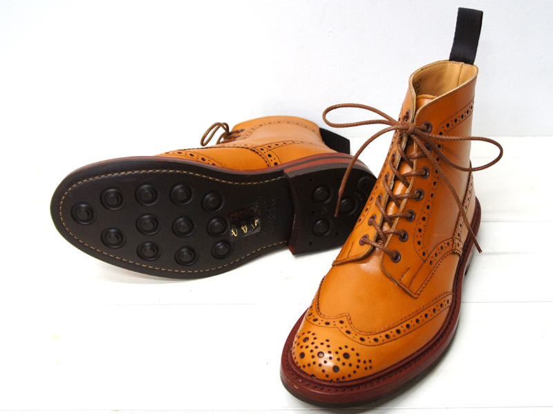 Tricker'sトリッカーズカントリー ブローグブーツダイナイト